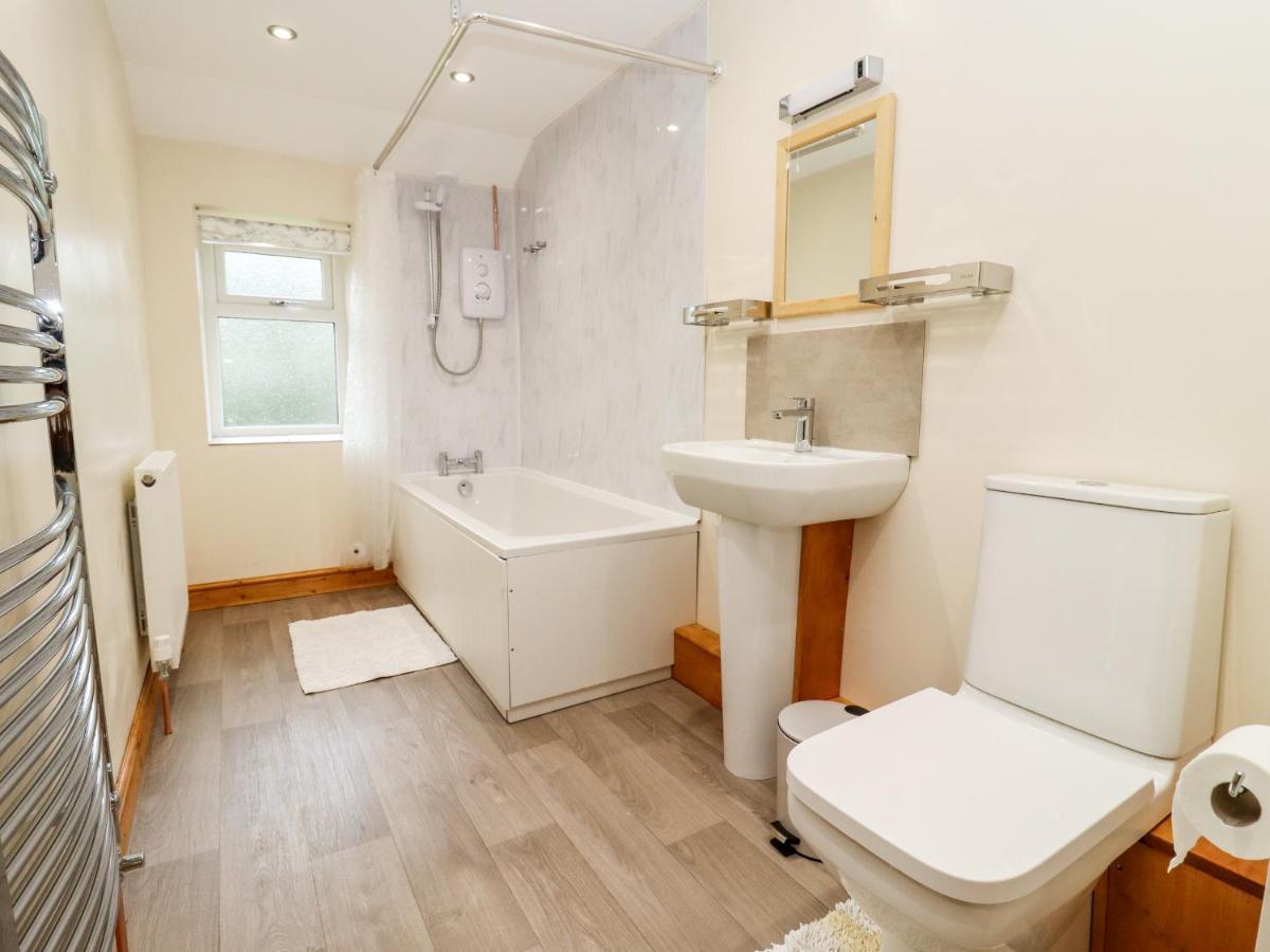 1 Greenway Cinderford Exterior photo